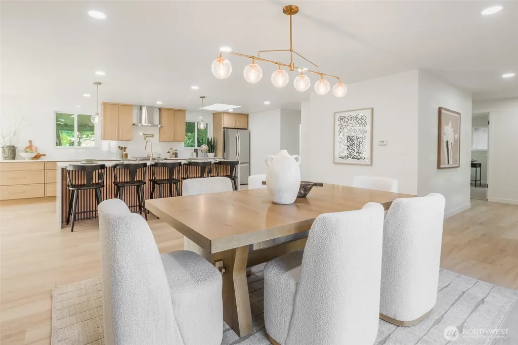 612 130th Avenue NE Bellevue WA 98005