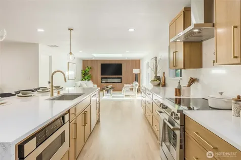 612 130th Avenue NE Bellevue WA 98005