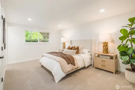 612 130th Avenue NE Bellevue WA 98005