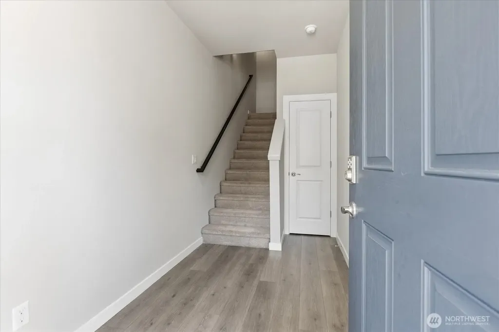 19324 35th Dr SE Bothell WA 98012