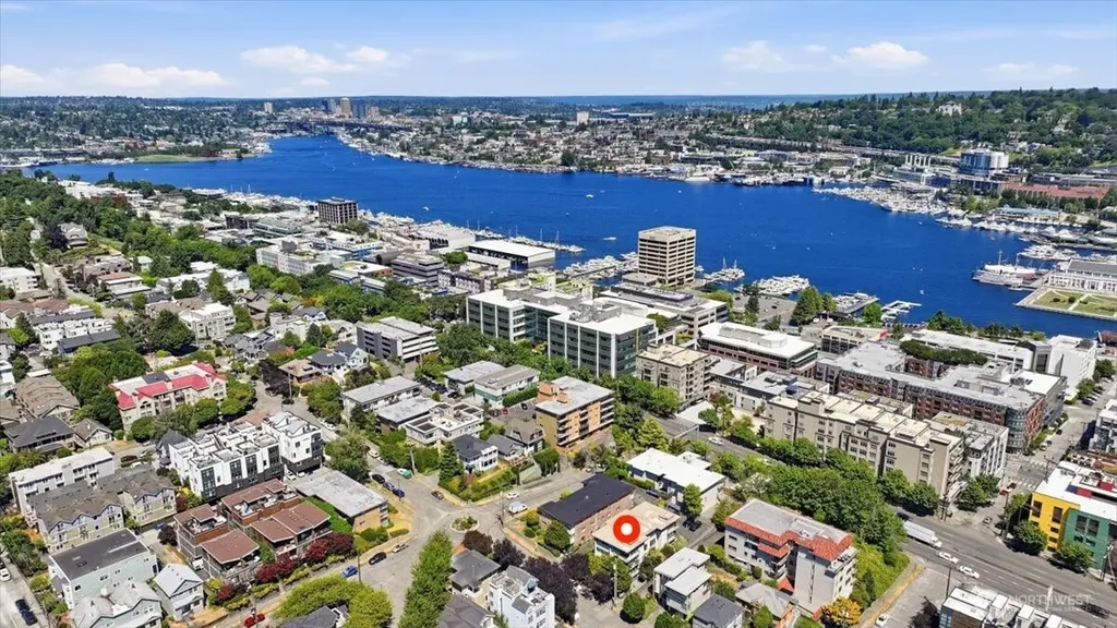914 6th Avenue N Seattle WA 98109