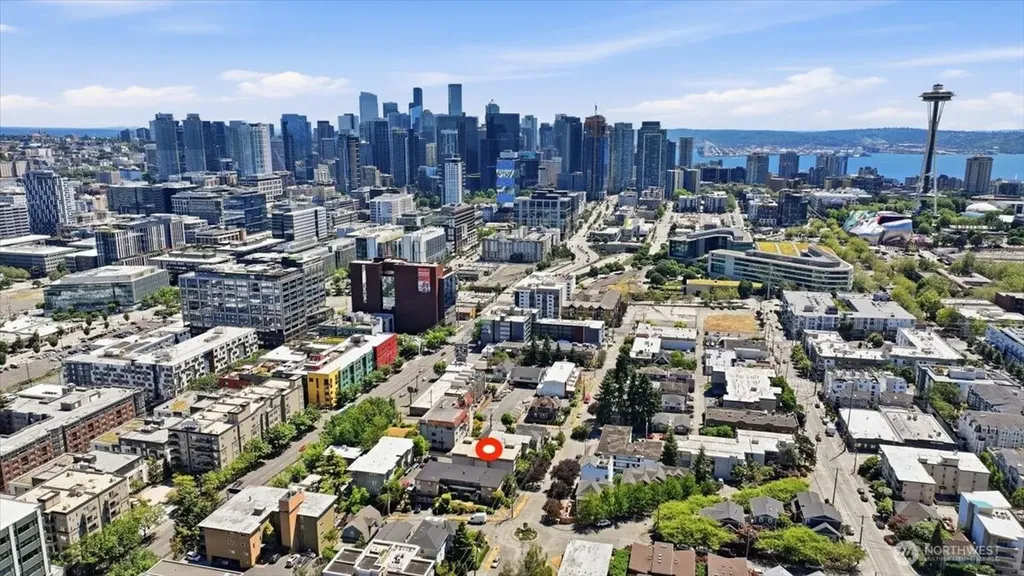 914 6th Avenue N Seattle WA 98109