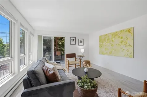 914 6th Avenue N Seattle WA 98109
