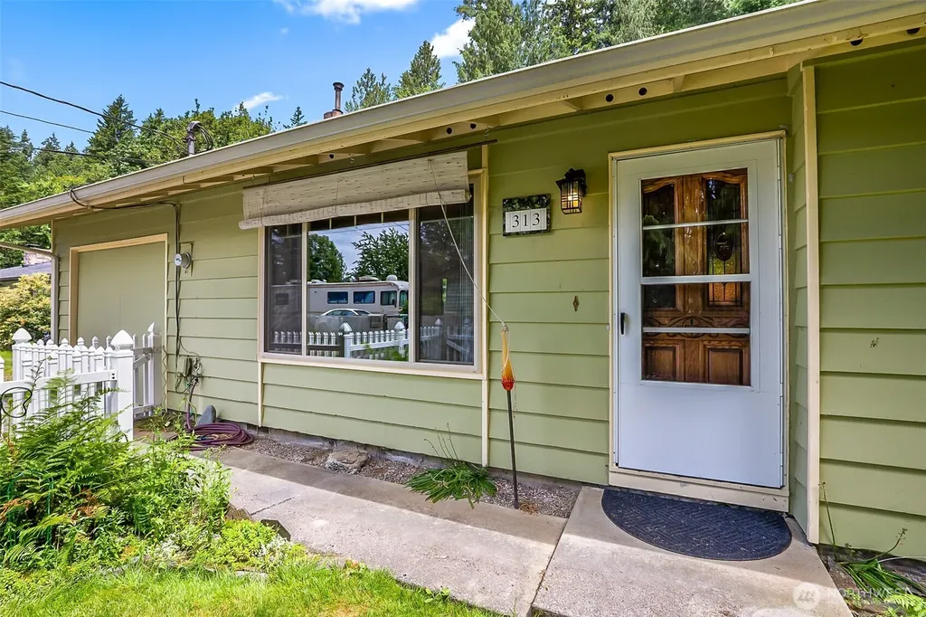 313 147th Avenue SE Snohomish WA 98290