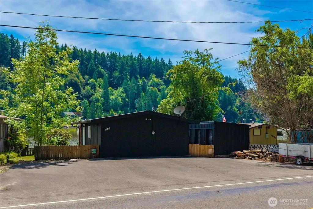 38717 Orville Road E Eatonville WA 98328