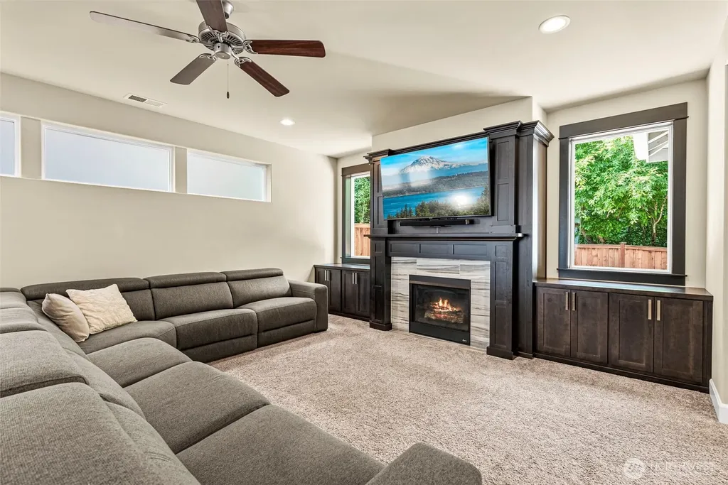 5711 145th Street Ct E Puyallup WA 98375