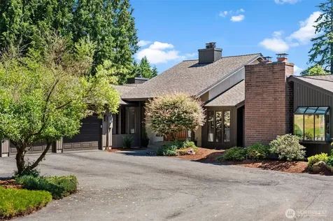 12715 Hallstrom Drive NW Gig Harbor WA 98332