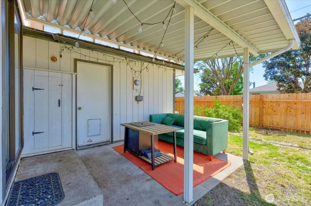 206 Maxwell Street Davenport WA 99122