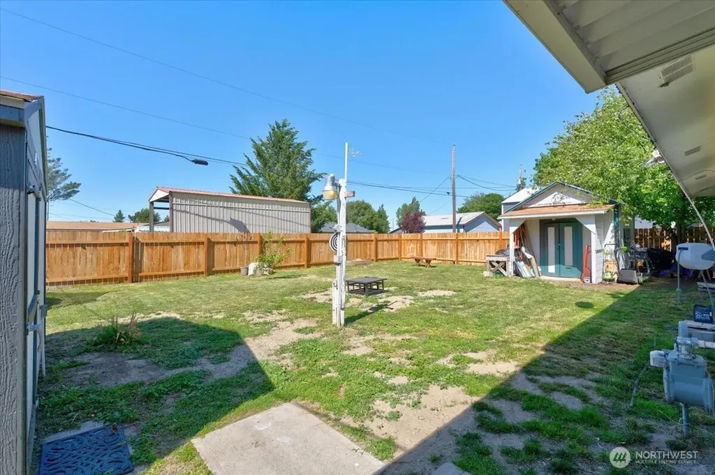 206 Maxwell Street Davenport WA 99122