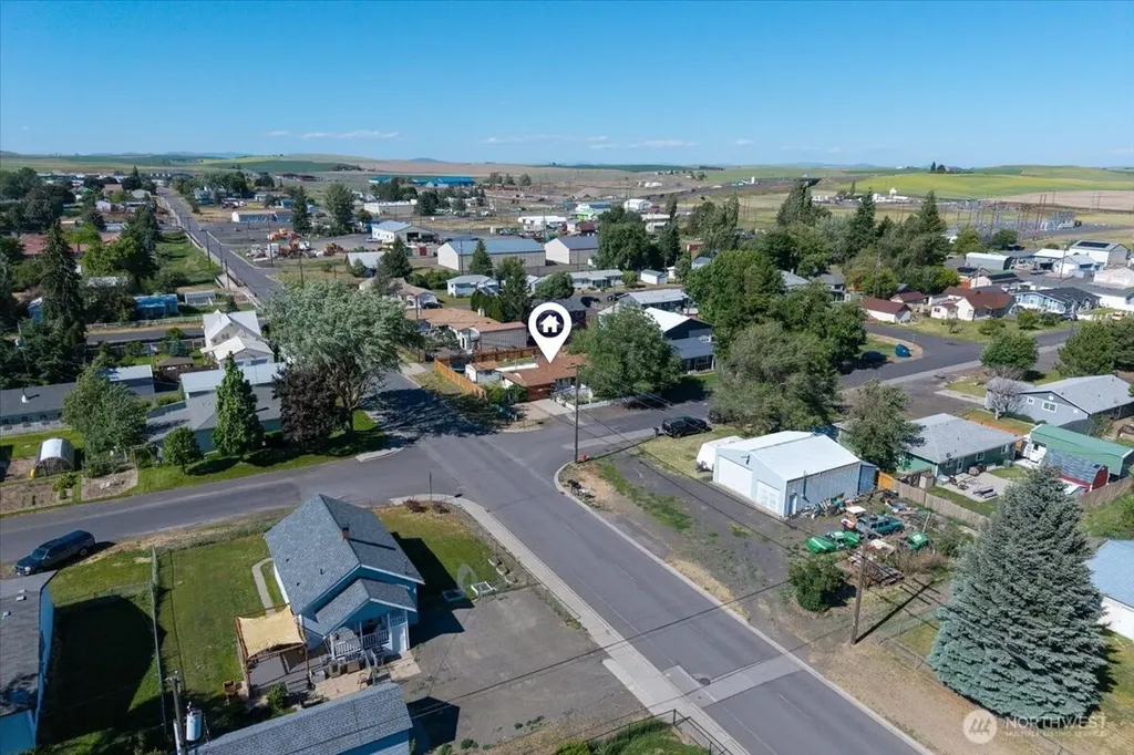 206 Maxwell Street Davenport WA 99122