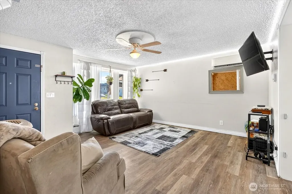 206 Maxwell Street Davenport WA 99122