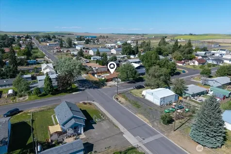 206 Maxwell Street Davenport WA 99122