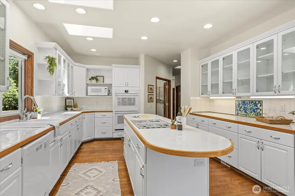 23915 NE 80th Street Redmond WA 98053