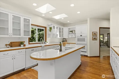 23915 NE 80th Street Redmond WA 98053