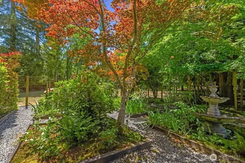 23915 NE 80th Street Redmond WA 98053