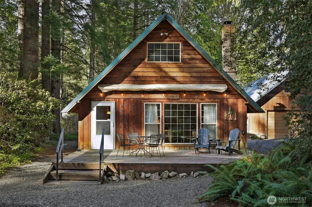 101 Chipmunk Place Packwood WA 98361