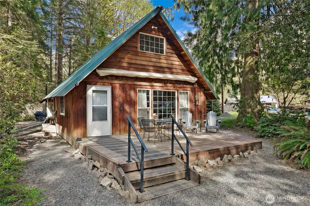 101 Chipmunk Place Packwood WA 98361
