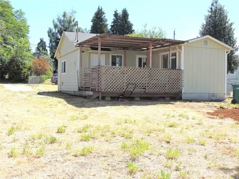 10233 10th Avenue SW Seattle WA 98146