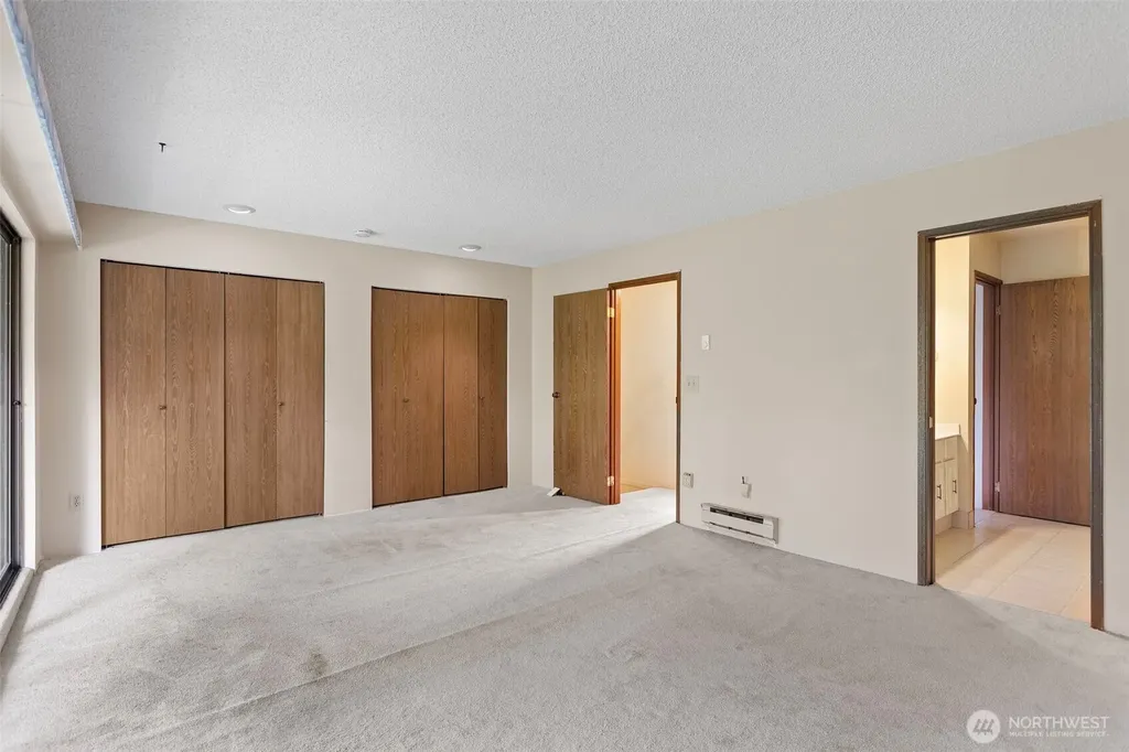 22703 Lakeview Drive Mountlake Terrace WA 98043