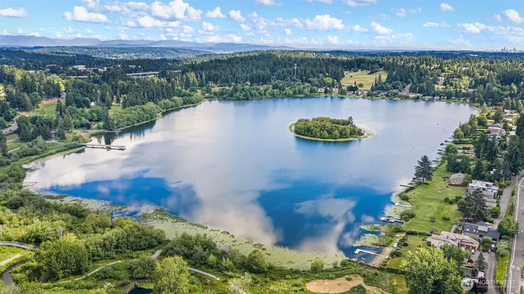 22703 Lakeview Drive Mountlake Terrace WA 98043