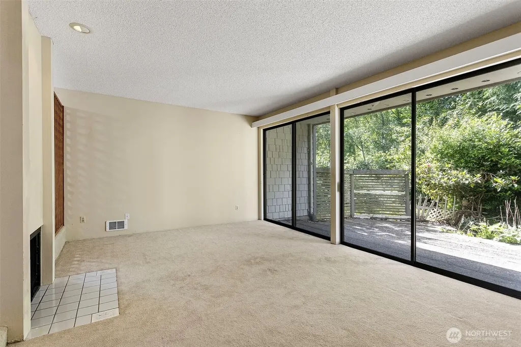 22703 Lakeview Drive Mountlake Terrace WA 98043