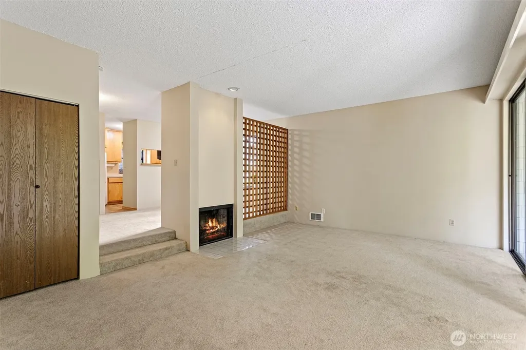 22703 Lakeview Drive Mountlake Terrace WA 98043