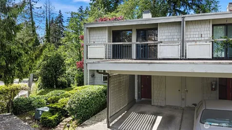 22703 Lakeview Drive Mountlake Terrace WA 98043