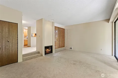 22703 Lakeview Drive Mountlake Terrace WA 98043