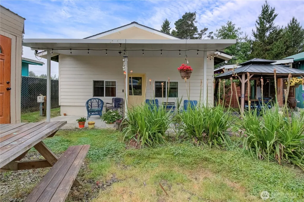 1700 203rd Lane Ocean Park WA 98640
