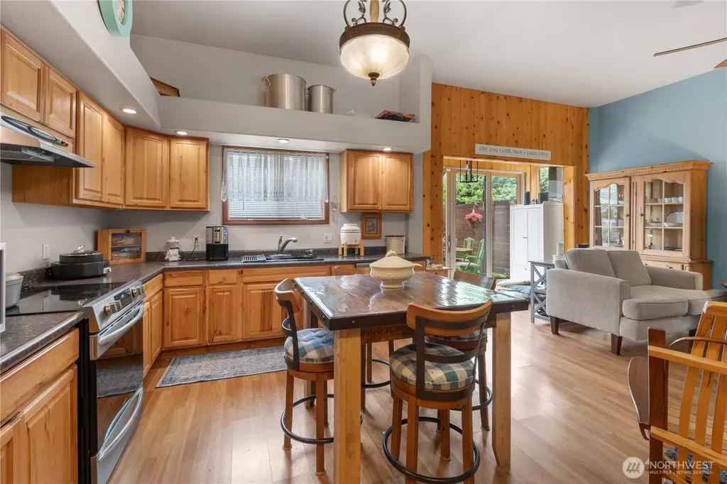 1700 203rd Lane Ocean Park WA 98640