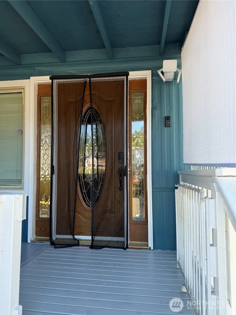 415 Lakeview Lynnwood WA 98087