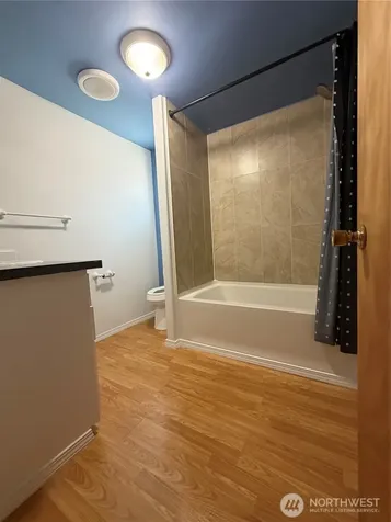 415 Lakeview Lynnwood WA 98087