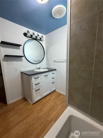 415 Lakeview Lynnwood WA 98087
