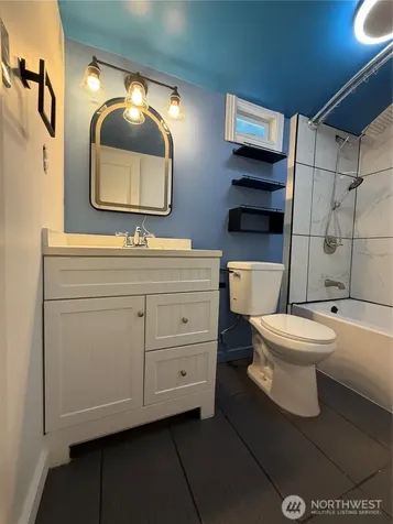 415 Lakeview Lynnwood WA 98087