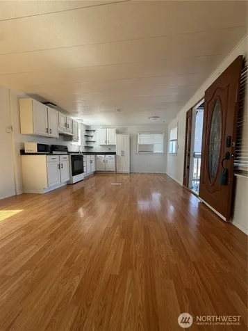 415 Lakeview Lynnwood WA 98087