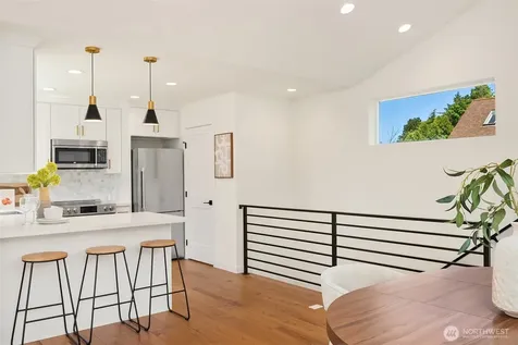 7747 2nd Avenue NE Seattle WA 98115