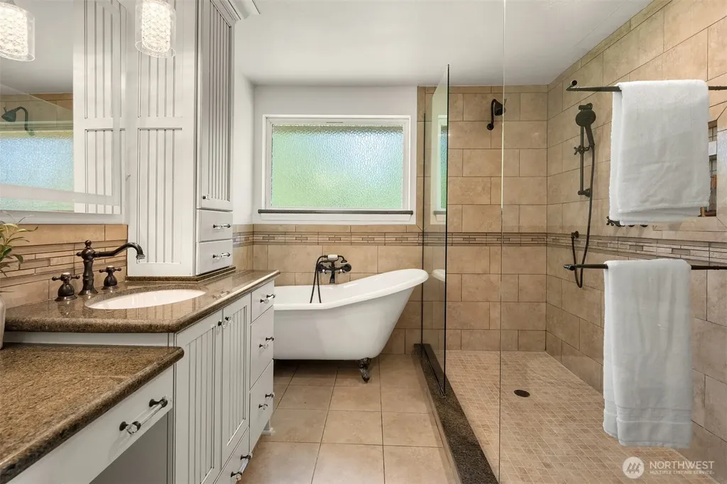 11916 SE 228th Place Kent WA 98031