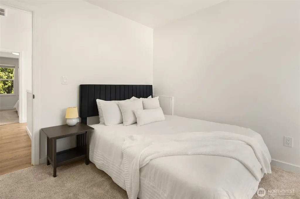 11916 SE 228th Place Kent WA 98031