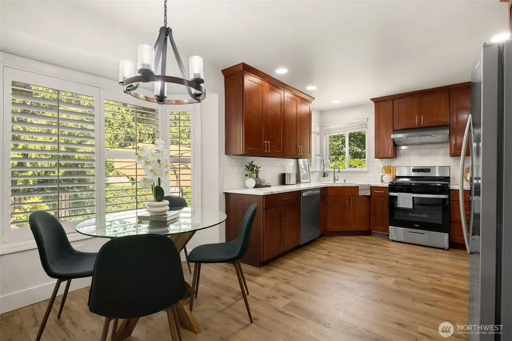 11916 SE 228th Place Kent WA 98031