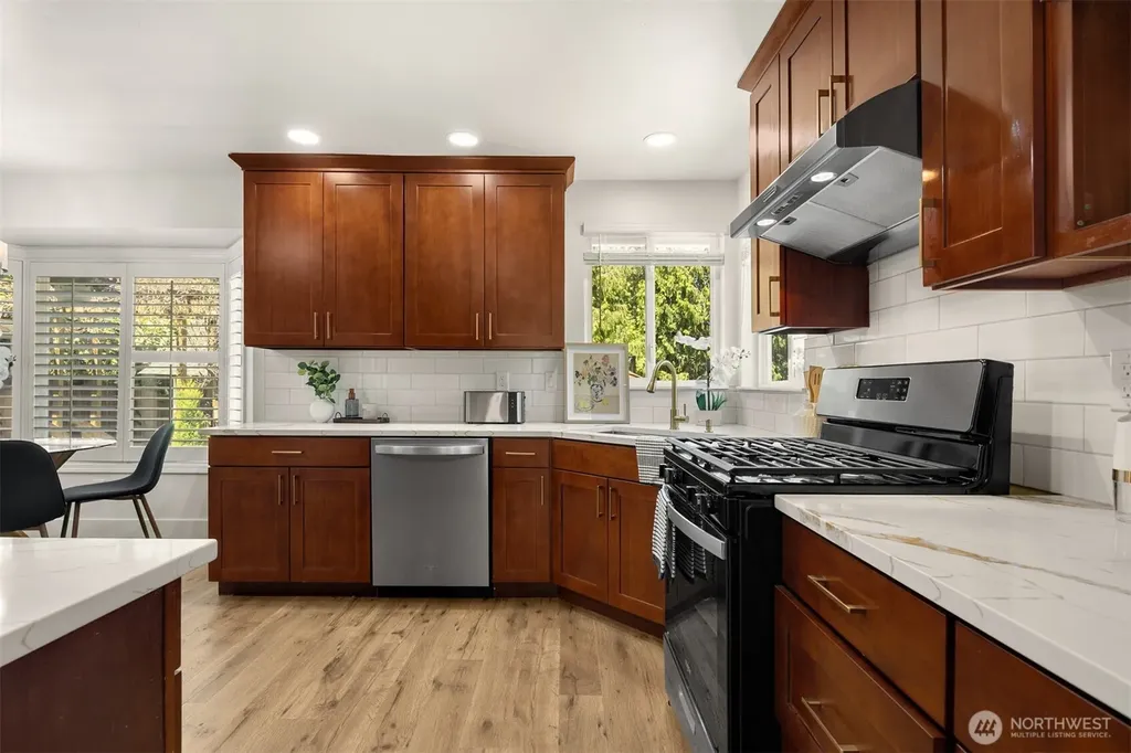 11916 SE 228th Place Kent WA 98031