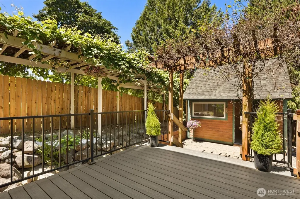 11916 SE 228th Place Kent WA 98031