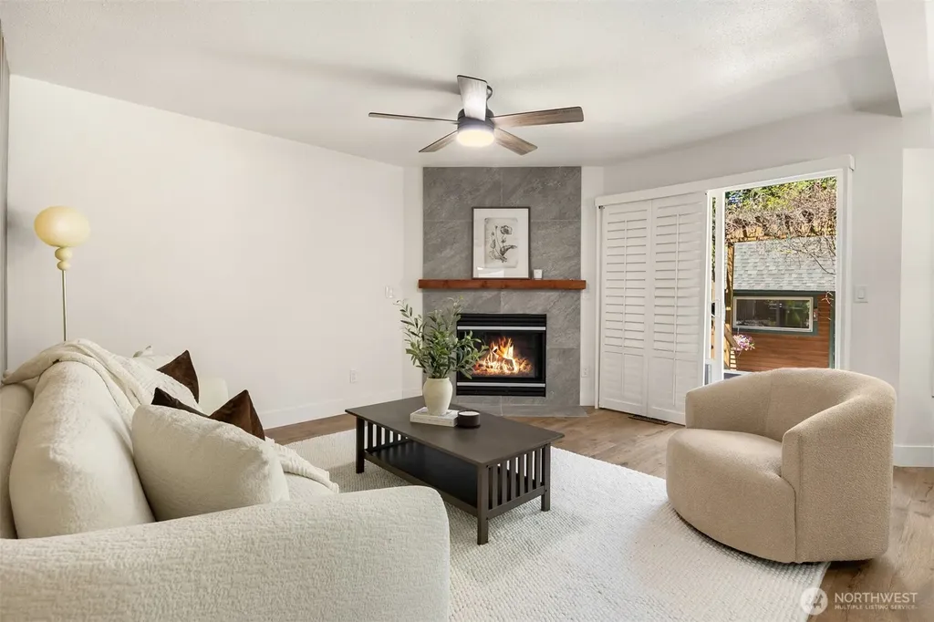11916 SE 228th Place Kent WA 98031