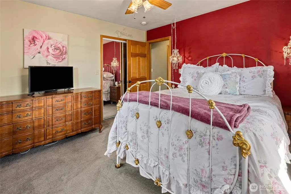 704 Lincoln Avenue South Cle Elum WA 98943