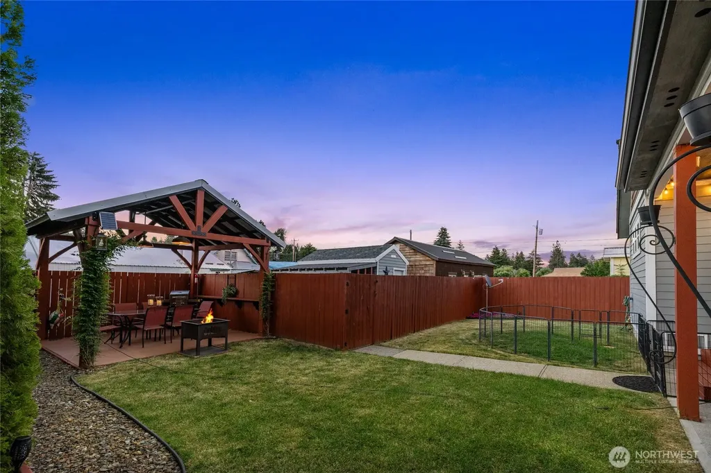 704 Lincoln Avenue South Cle Elum WA 98943