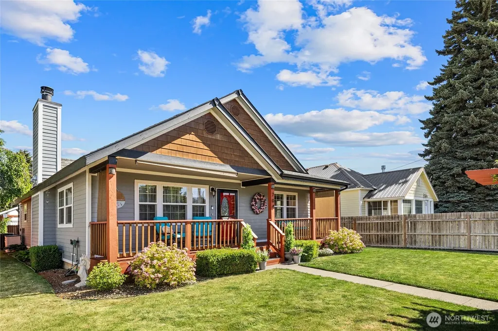 704 Lincoln Avenue South Cle Elum WA 98943