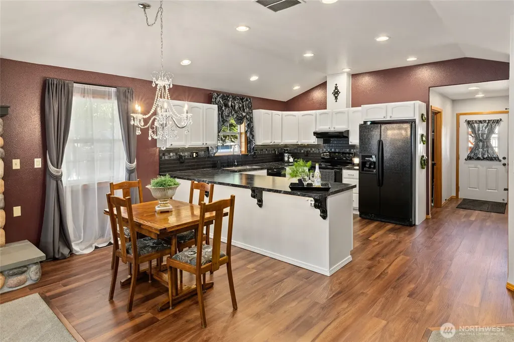 704 Lincoln Avenue South Cle Elum WA 98943