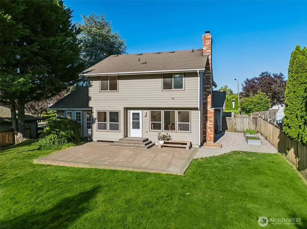 1620 12th Street SW Puyallup WA 98371