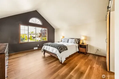 1620 12th Street SW Puyallup WA 98371