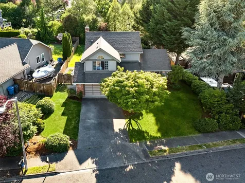 1620 12th Street SW Puyallup WA 98371