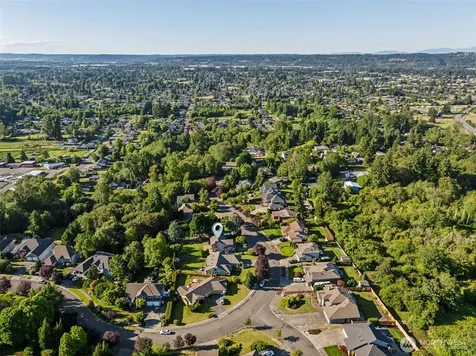 1620 12th Street SW Puyallup WA 98371